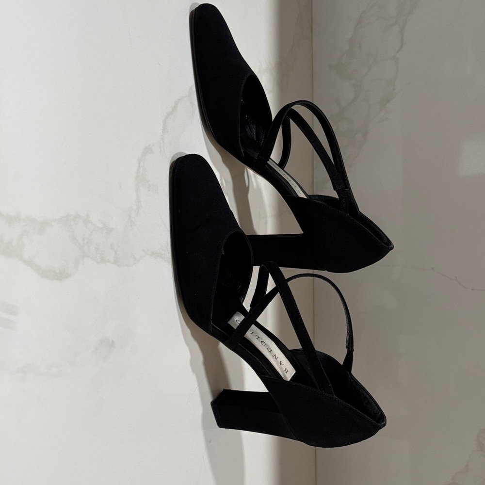 Bandolino Black Strappy Block Heel Slingbacks